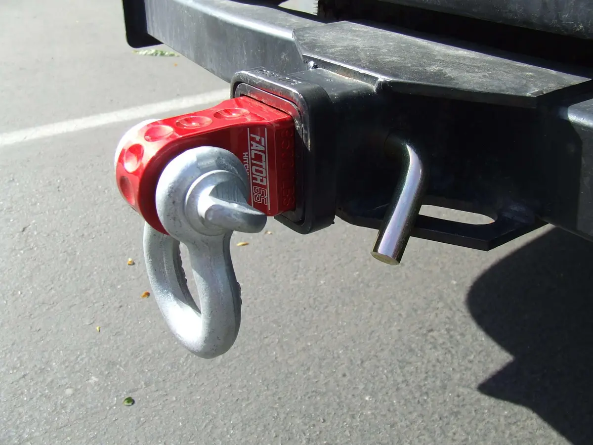 Factor 55 Hitchlink 2.5 Reciever Shackle Mount 2.5 Inch Receivers - Anodized Gray 1