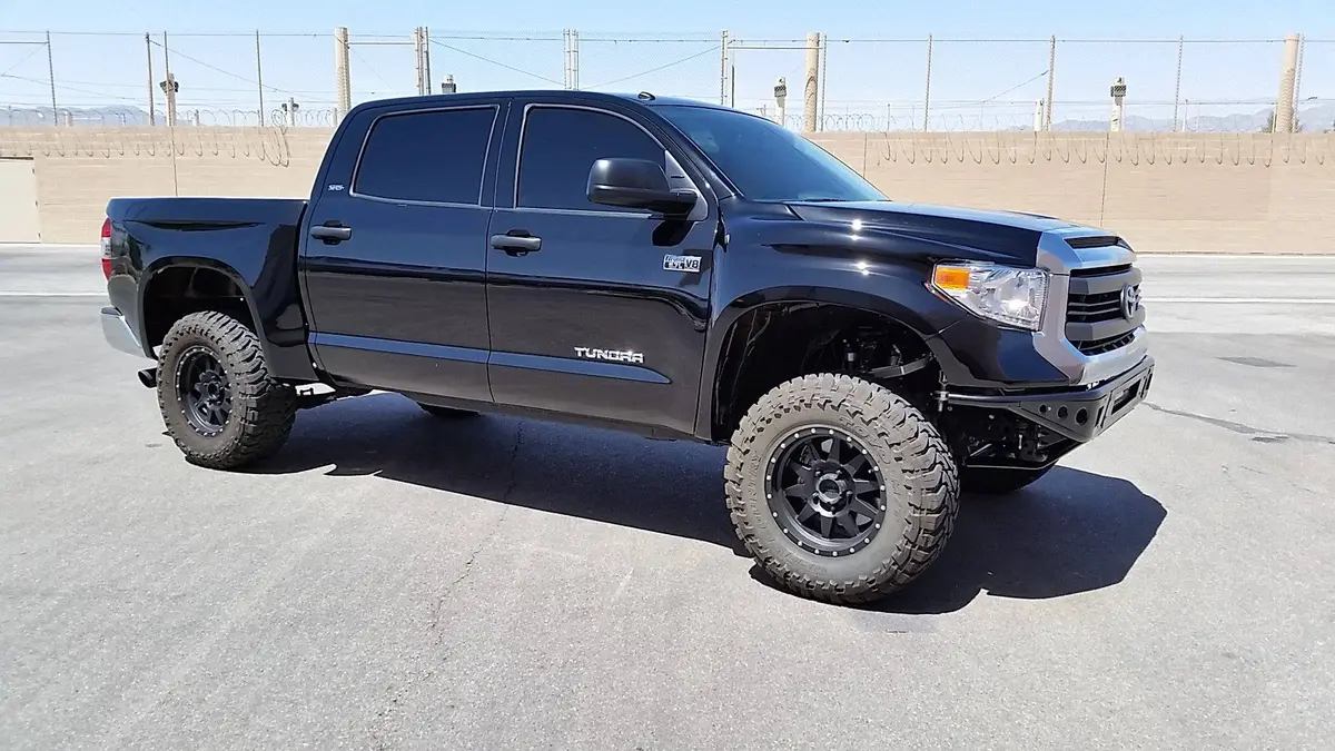 2014+ Tundra 4" Bulge Style Off Road Fiberglass Bedsides - 5.5 Bed 1