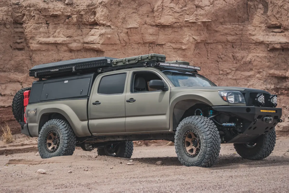2005-2015 Tacoma 4" Bulge Off Road Fiberglass Fenders 1