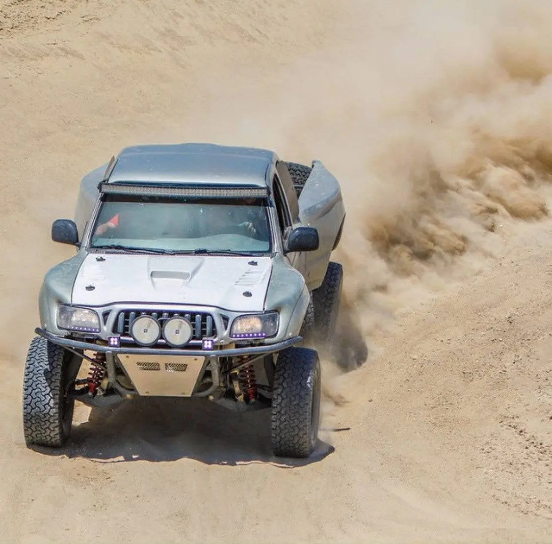 2002-2004 Tacoma Performance Style Fiberglass Hood 1