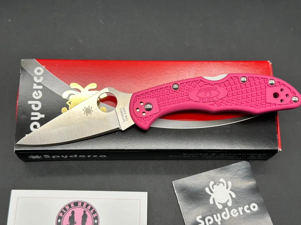 Spyderco Delica 4 Lightweight Lockback Knife Pink Frn (2.88" Satin S30v) 1