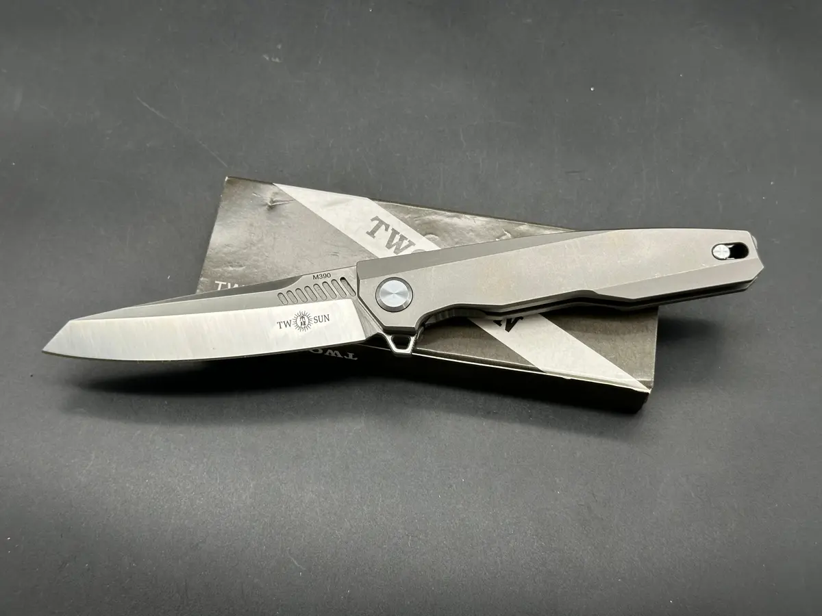 Twosun Ts88 Titanium Handles W/M390 Blade 1