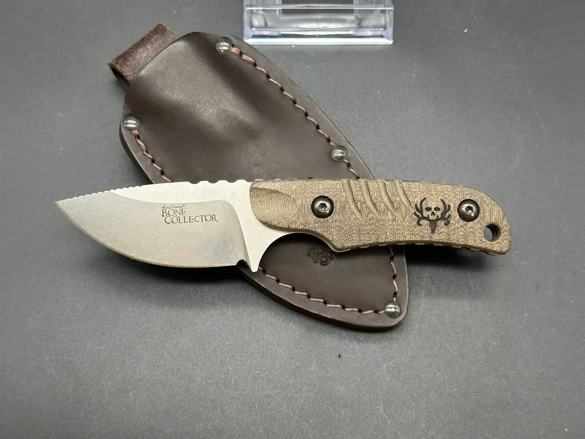 Benchmade Bone Collector Skinner Knife, Micarta Handle Onlays 1