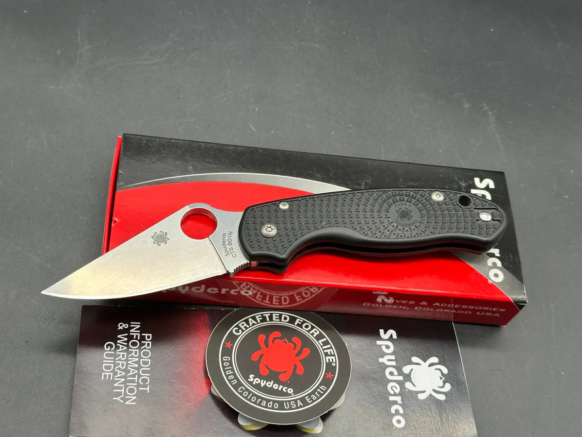 Spyderco Para 3 Lightweight Folding Knife Black Frn Handle Plain Cts Bd1n Edge 1