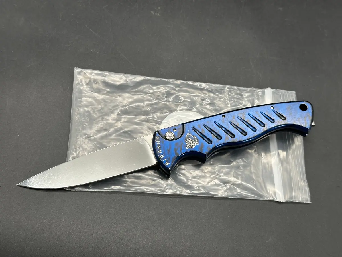 Piranha P1 Auto Blue Aluminum W/154Cm Blade 1