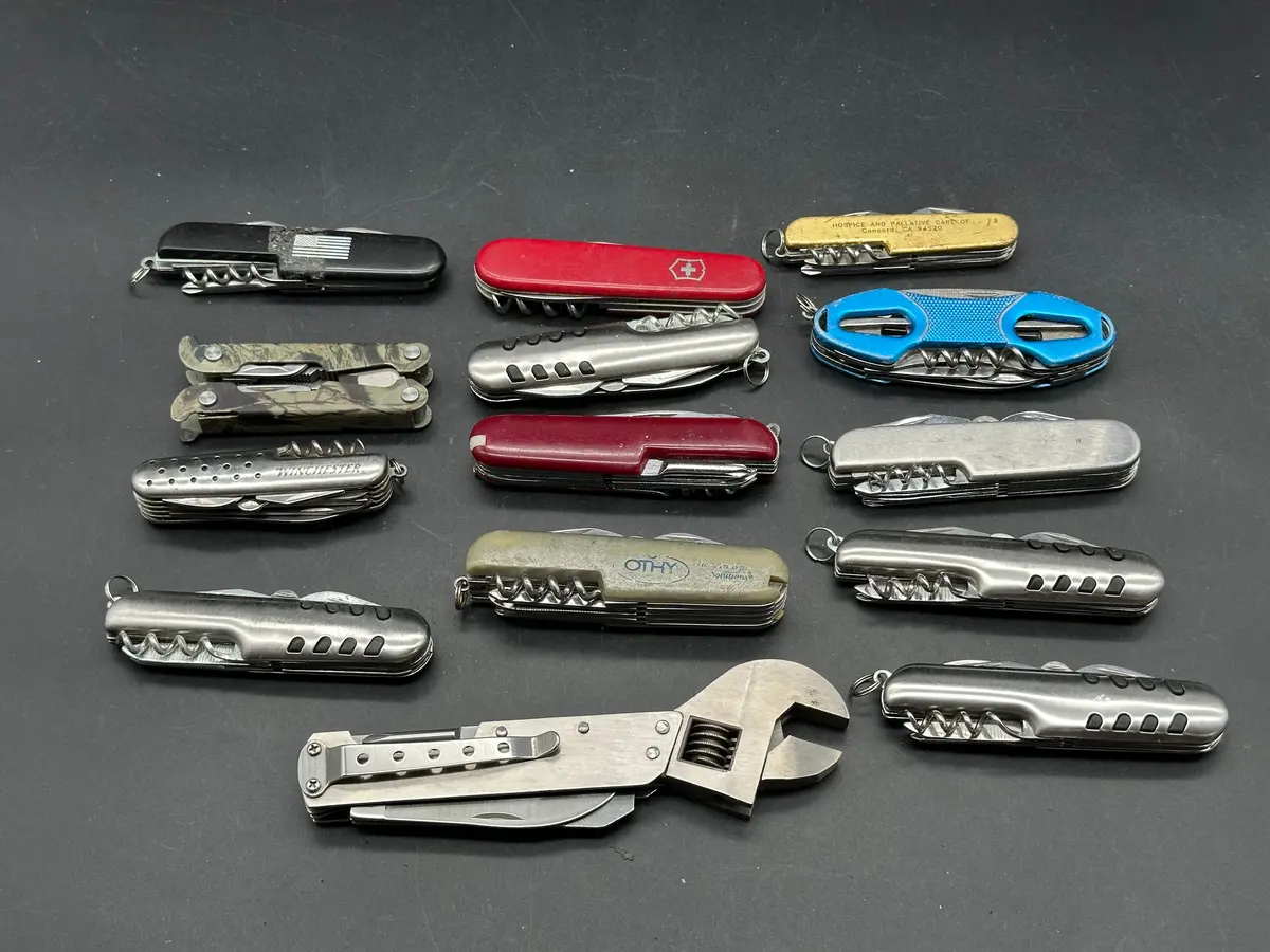 Bundle Of 14 Multi Functional Knives 1