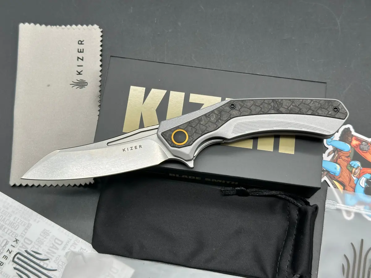 Kizer Draca Folding Knife Aluminum/Carbon Fiber Handle S45vn Sheepsfoot Plain Edge Stonewash 1