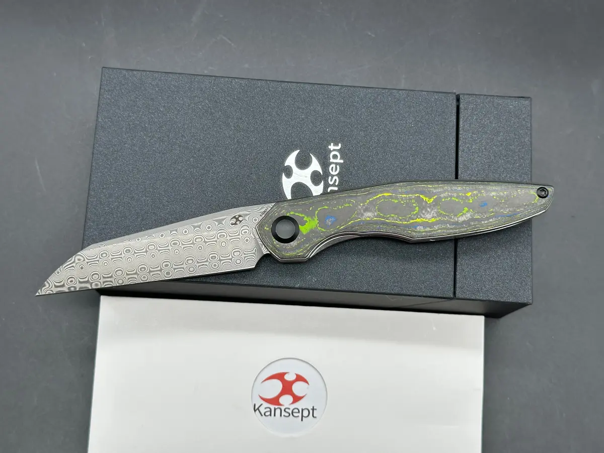 Kansept Halide Folding Knife Gecko Camo Carbon Handle Damascus Plain Edge 1