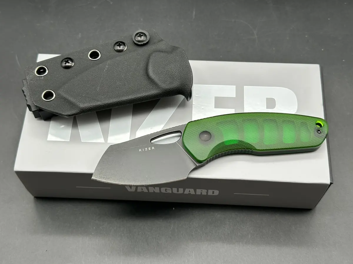 Kizer Hornet Fixed Blade Green Acrylic Handle 14C28n Sheepsfoot Plain Edge Black Pvd Finish 1