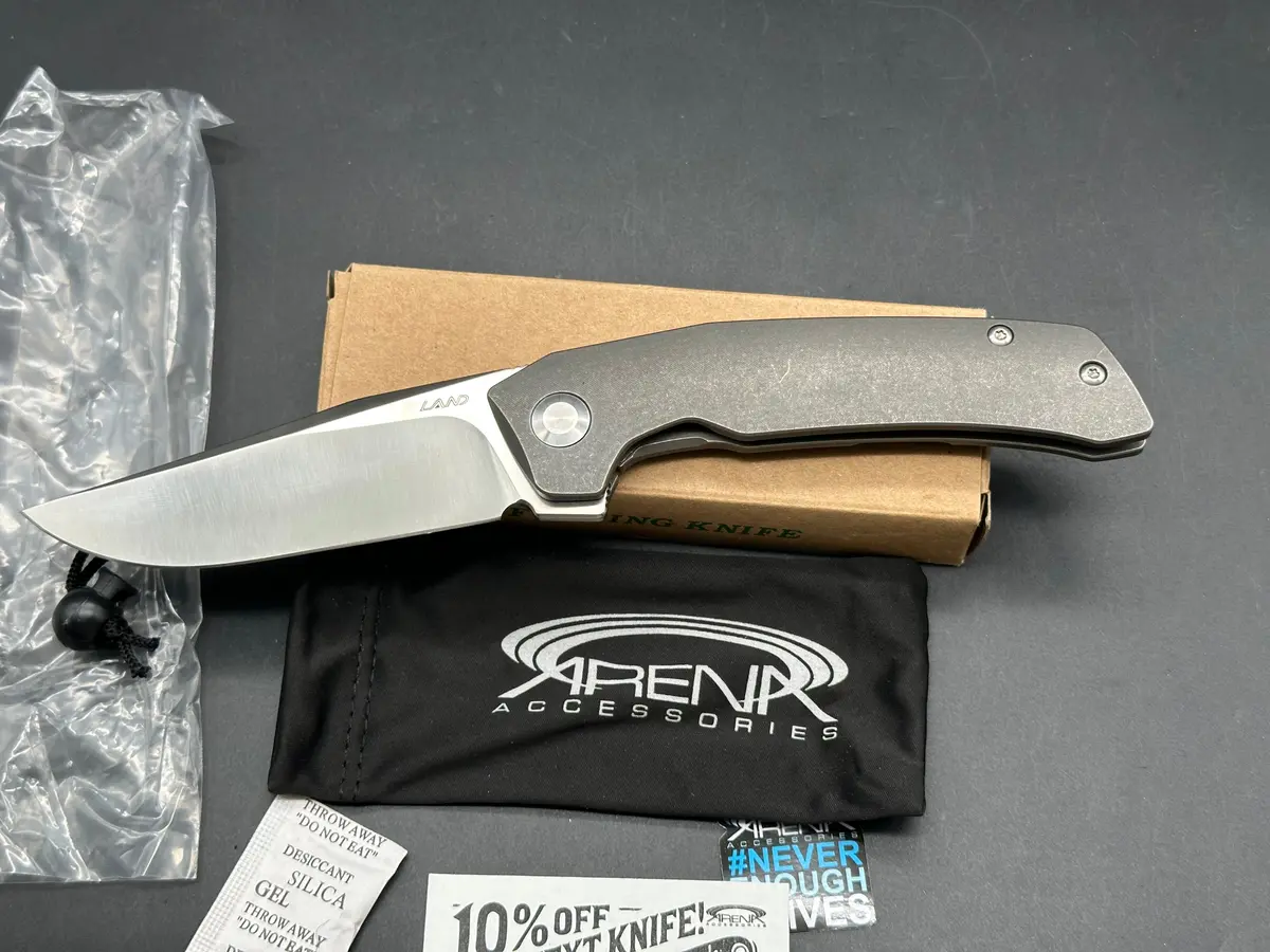 Land 140 Titanium Frame Lock Flipper W/Vg10 Blade 1