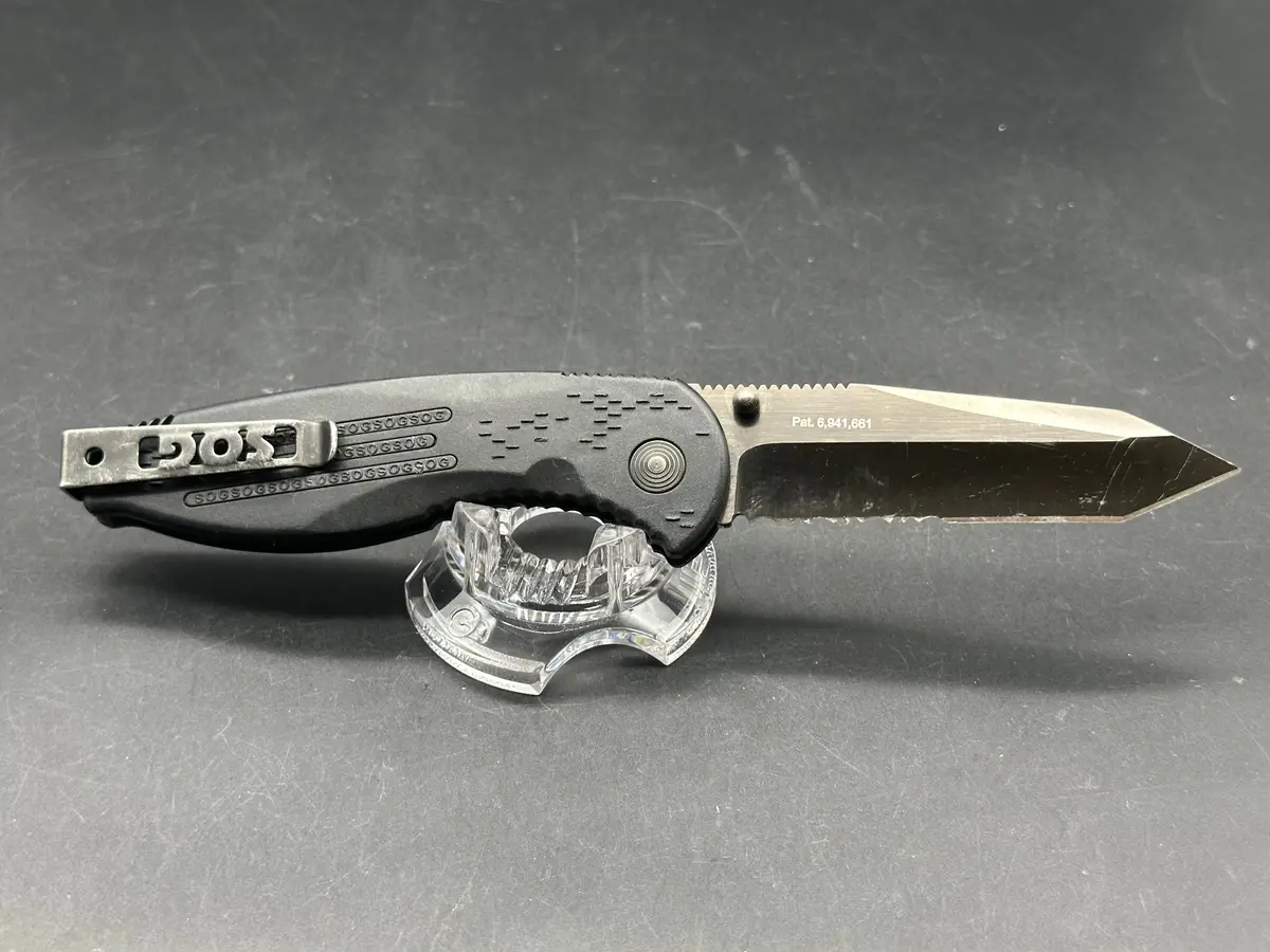 Sog Aegis Folding Knife Assisted 3.5" Black Tini Combo Tanto Blade, Black Grn Handles, Arc-Lock 2