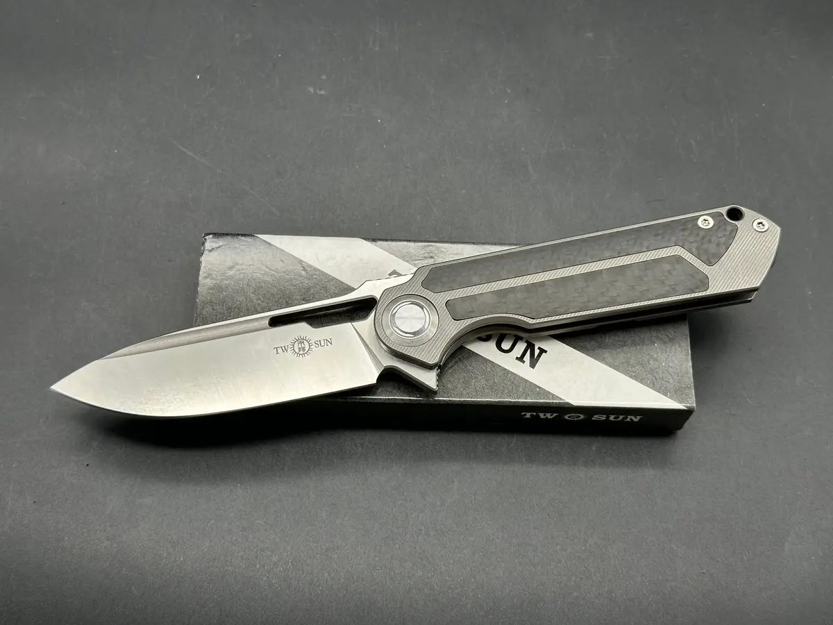 Twosun Folding Knife Black Titanium/Carbon Fiber Handle Plain Edge D2 Ts226 1