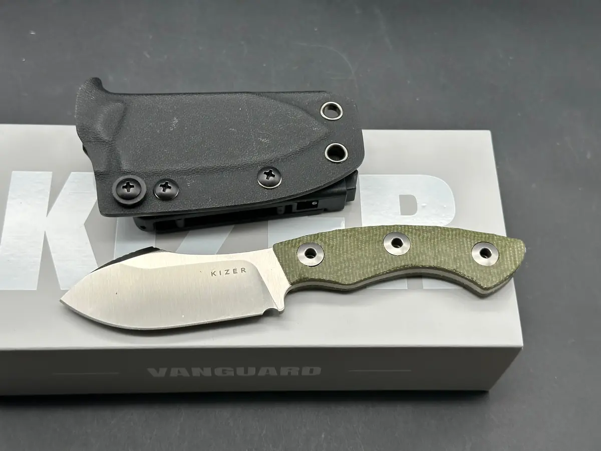 Kizer Rook | Aeb-L | Micarta | Fixed Blade 1