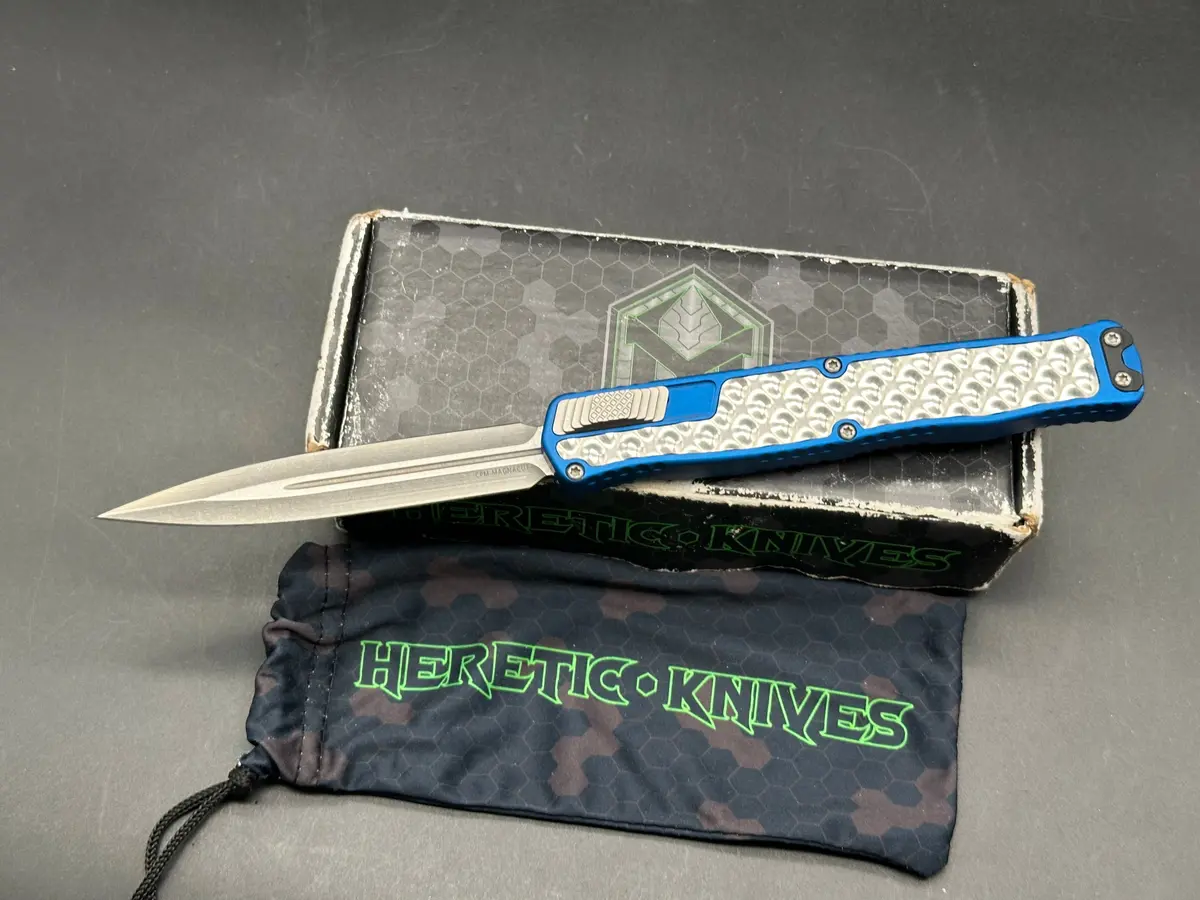 Heretic Cleric Ii D/E - Blue Aluminum - Stonewashed Stainless Inlay - Stonewashed Magnacut 1