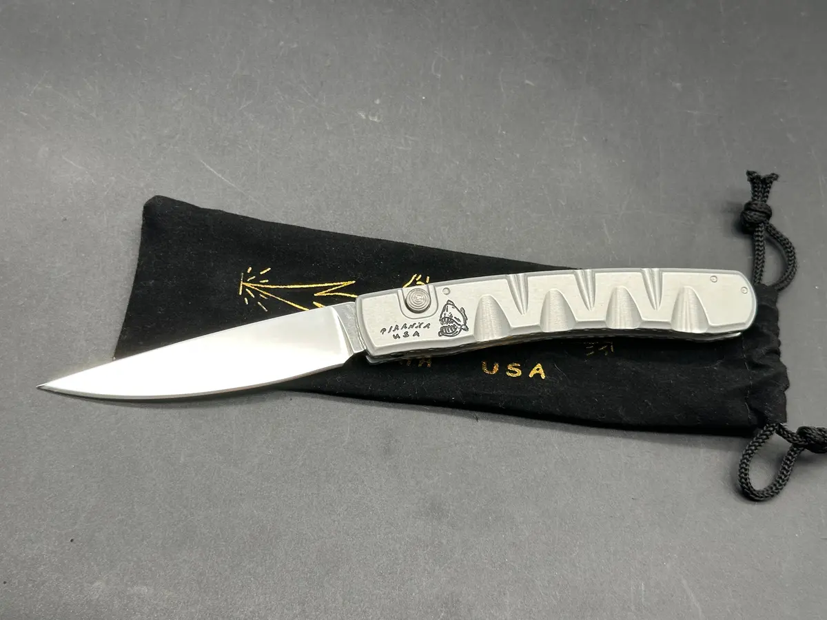 Piranha Virus Automatic Knife Silver (3.25" Mirror) - Lightly Used 1