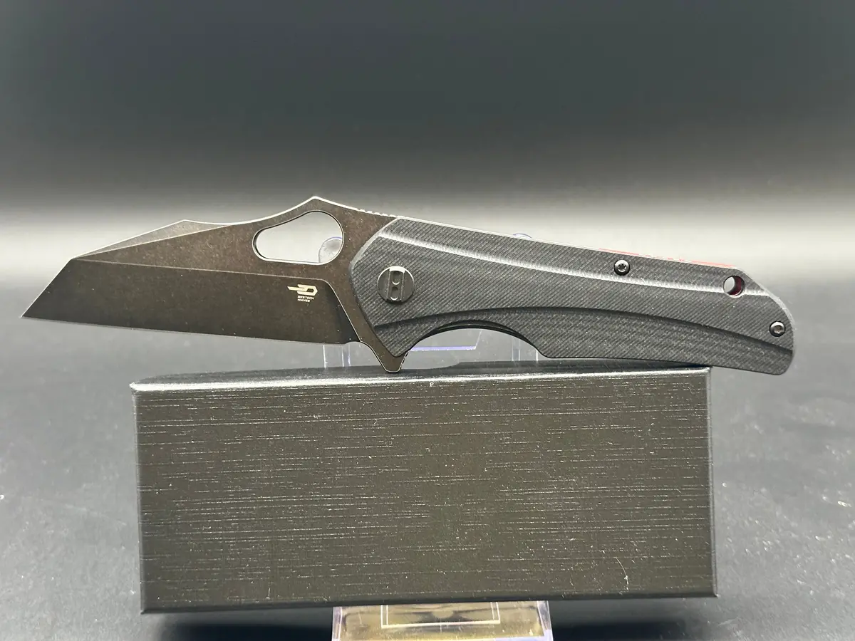 Bestech Operator Black G10 W/D2 Blade 1