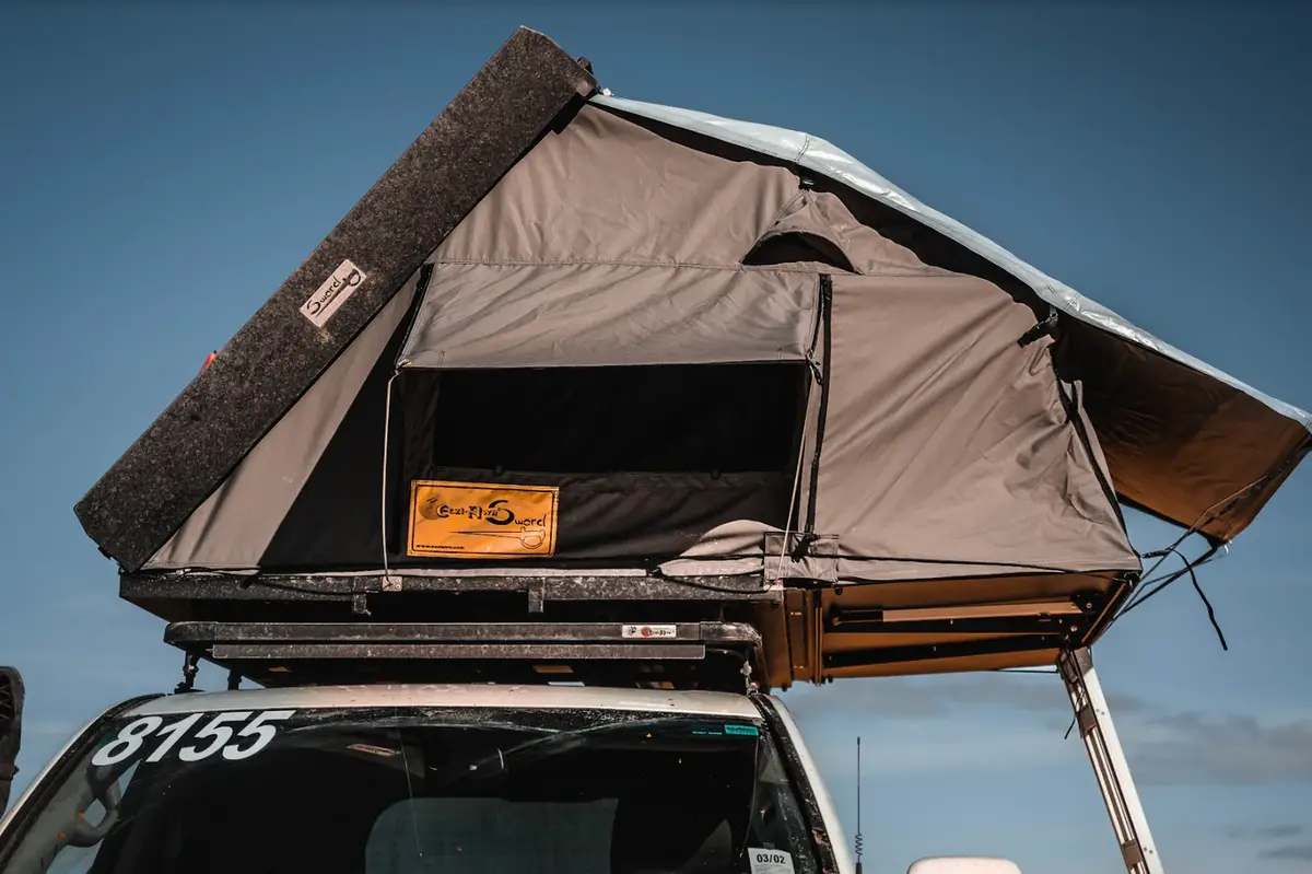 Eezi-Awn Sword Hardshell Rooftop Tent 1
