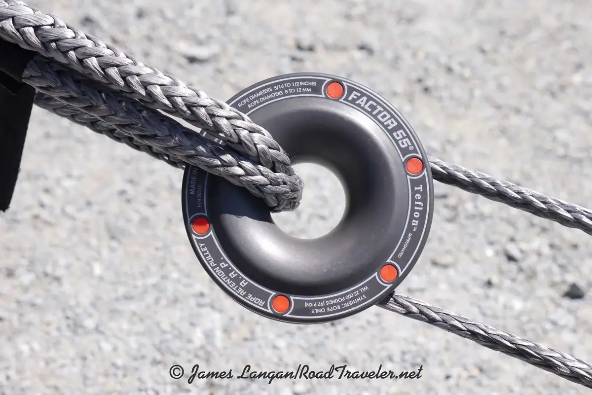 Xtv Rope Retention Pulley + Standard Duty Soft Shackle Combo 1