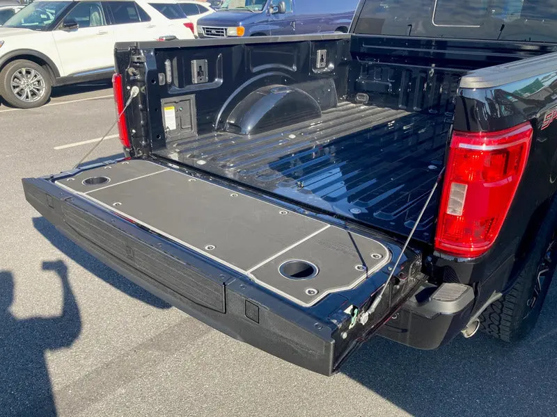 Billiebars Ford Workbench Tailgate Cover 1