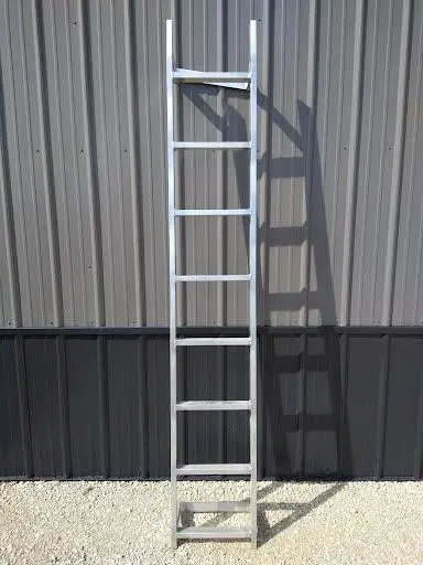 Discovery 96" Ladder 1