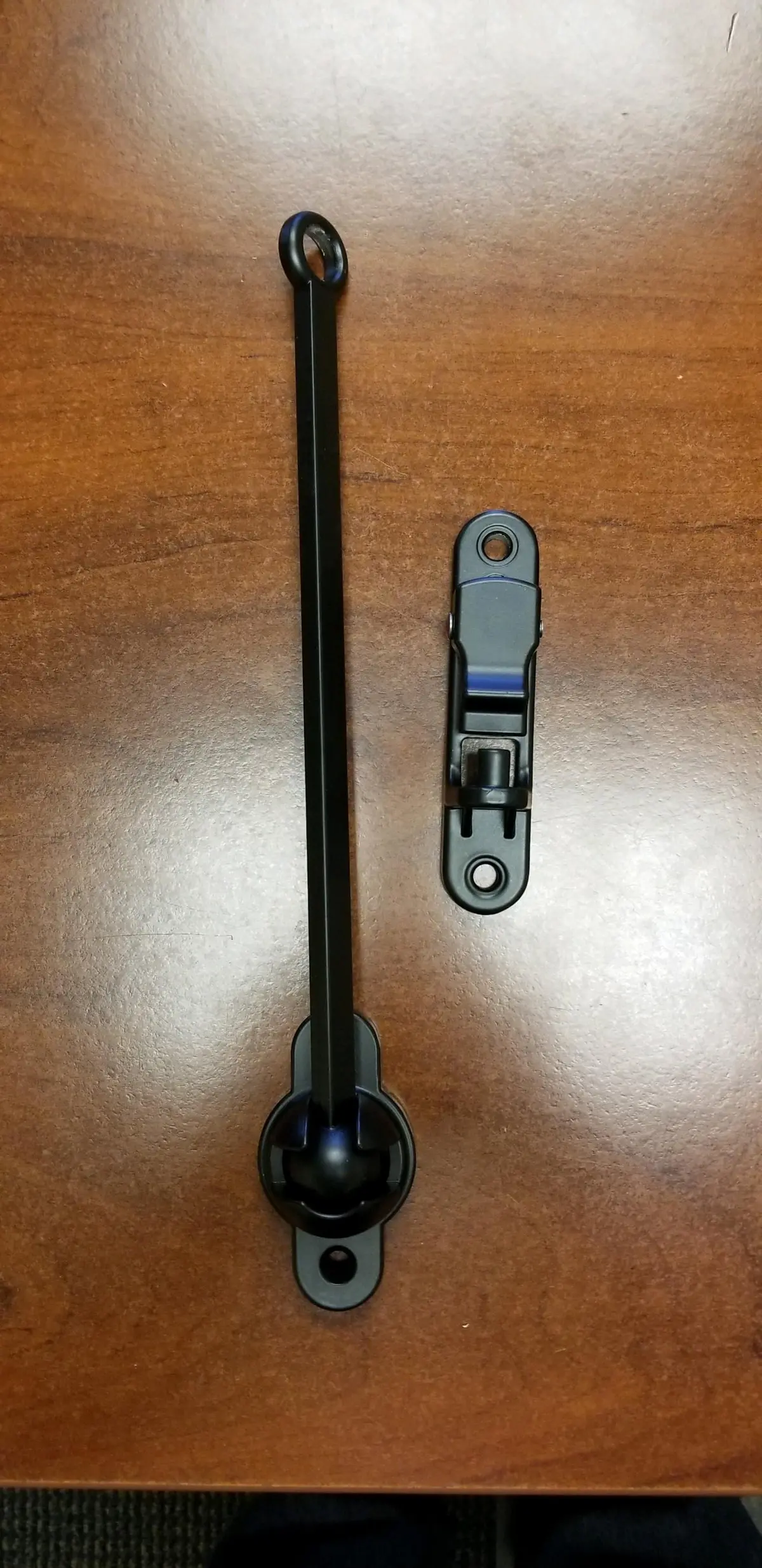 Black 10In Aluminum Hold Back 1