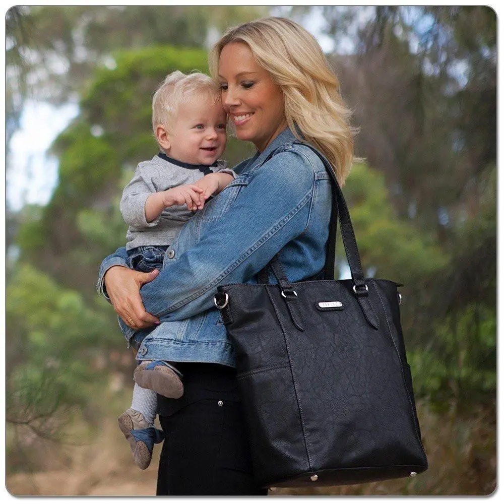 Vanchi Capri Tote In Black 1