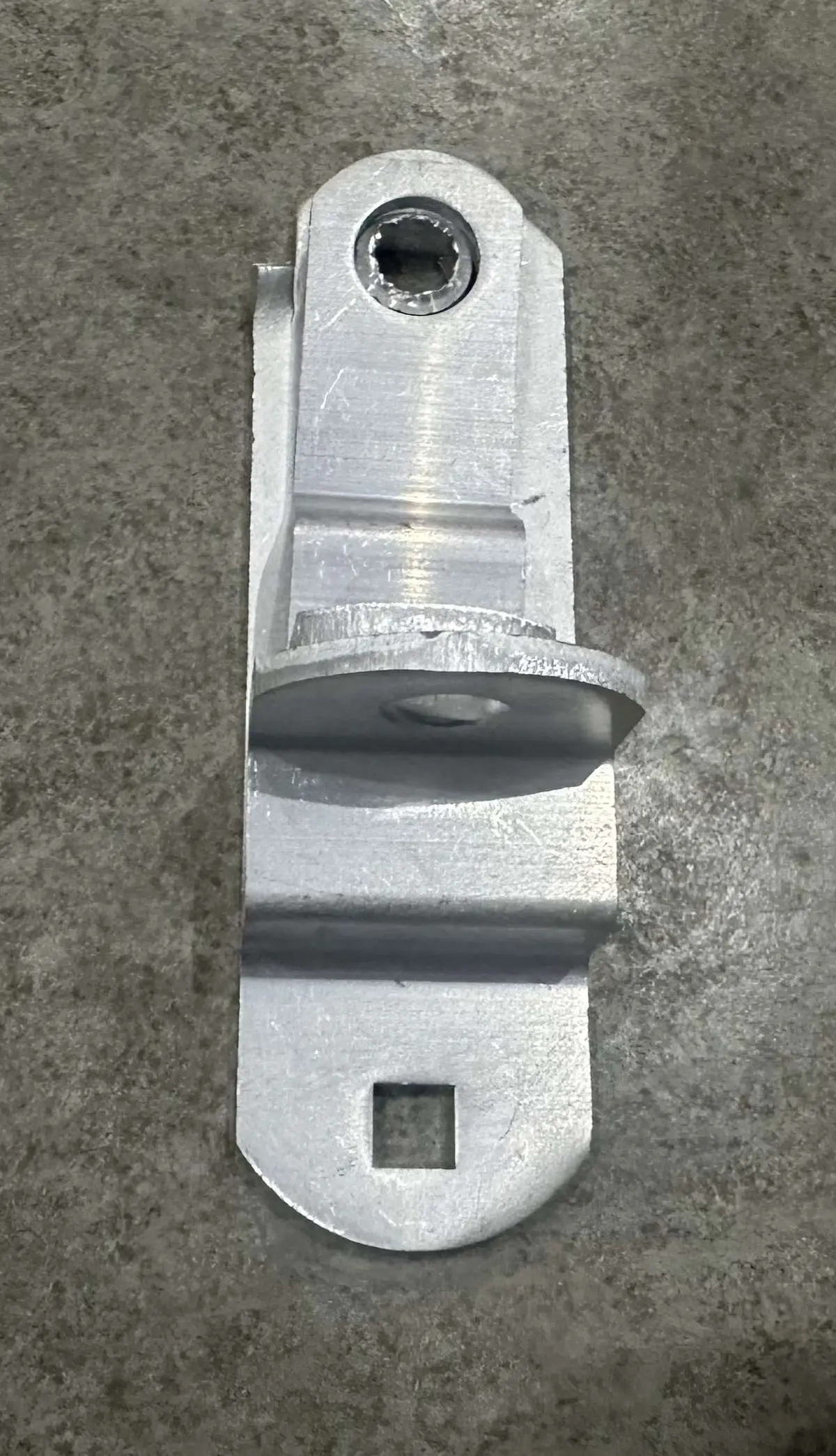 Discovery Trailers Aluminum Cambar Hasp 1