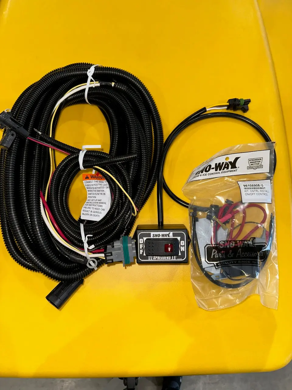Sno-Way On/Off Control Wired Tailgate Spreader 1