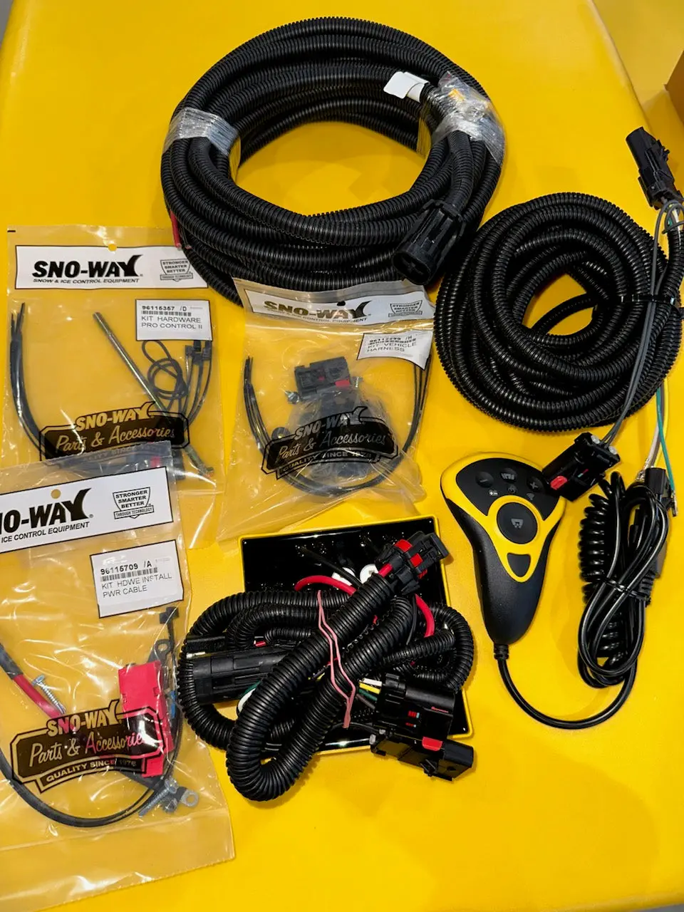 Sno-Way Variable Speed Wired Tailgate Spreader 1