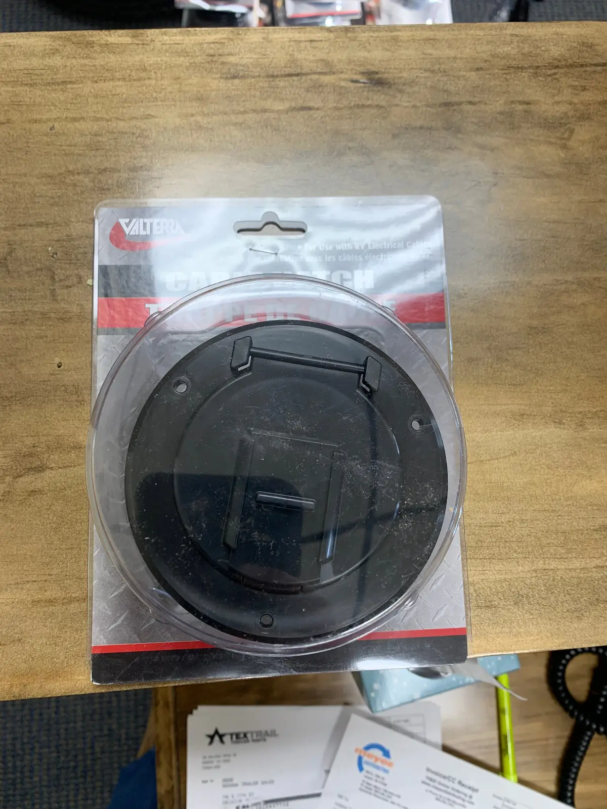 Cable Hatch Small Round Black - 2140Bkvp 1