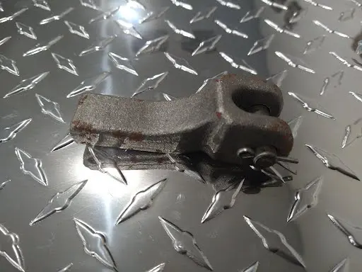 Bracket Weld-On 5/16" Safety Chain - 180410 1