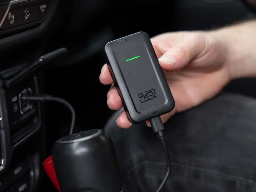 Quad Lock Wireless Carplay Adaptor 2