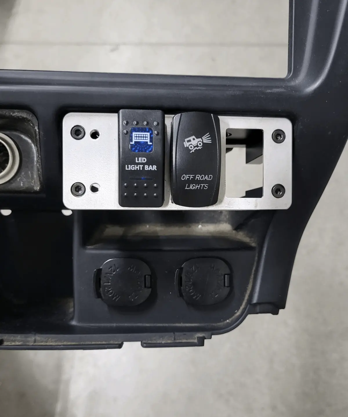 1995-2004 1St Gen Tacoma Billet Ashtray Switch Mount System 1