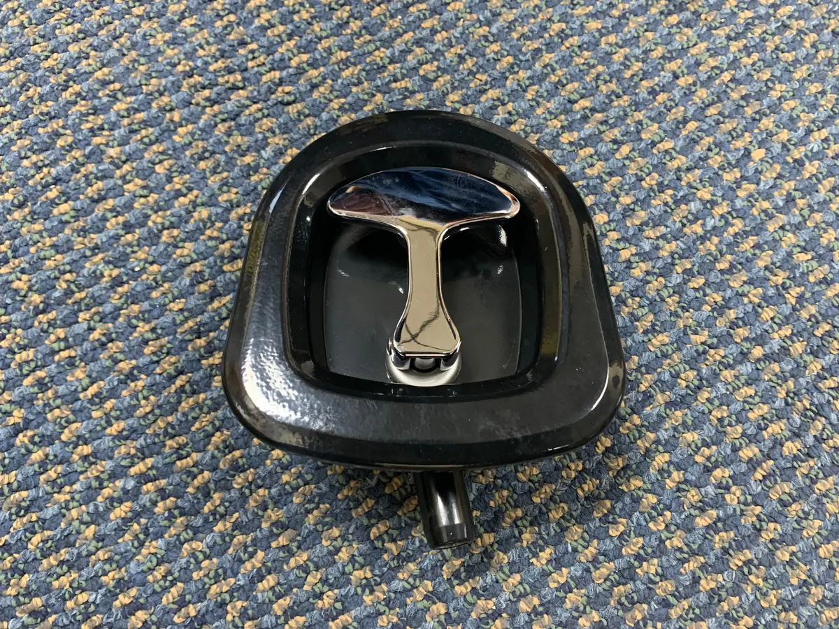Latch T-Handle - 8200388 1