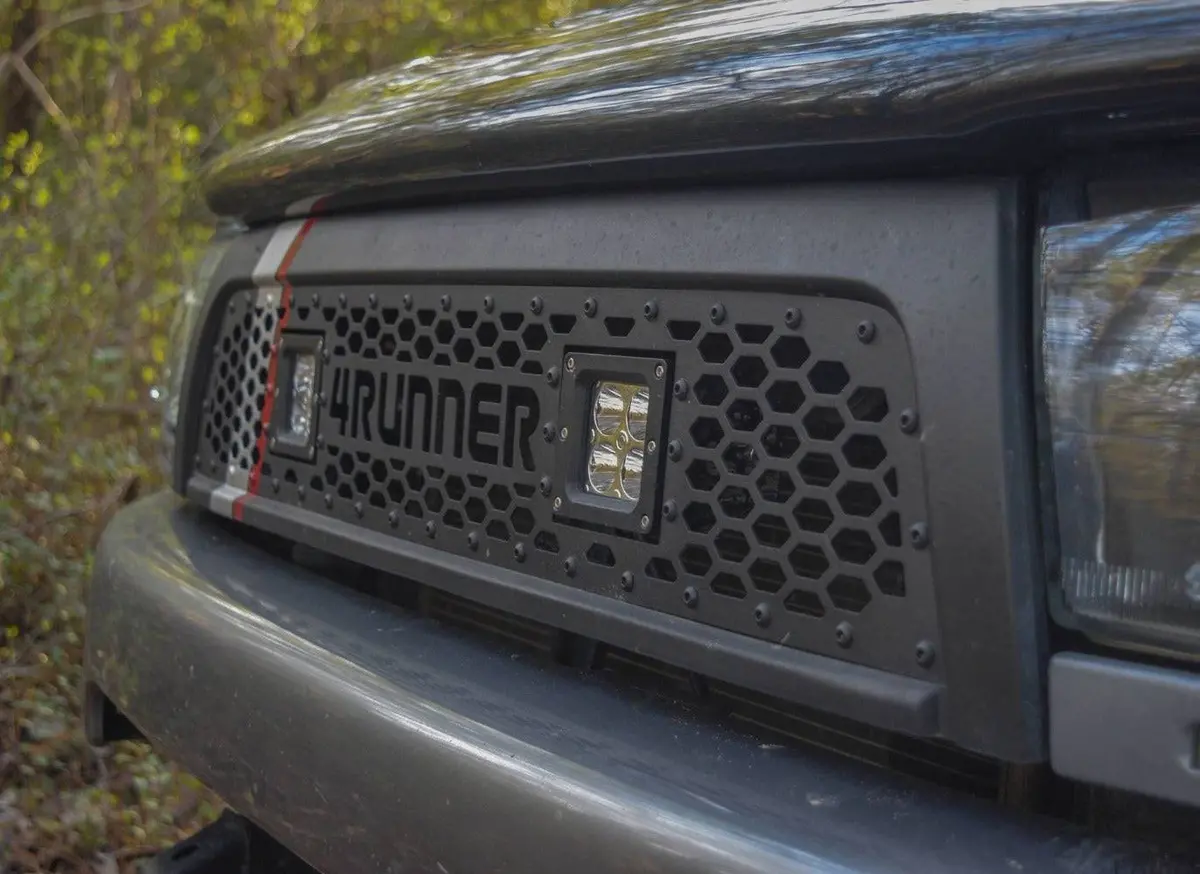 1996-2002 3Rd Gen 4Runner Fog Light Grille 1