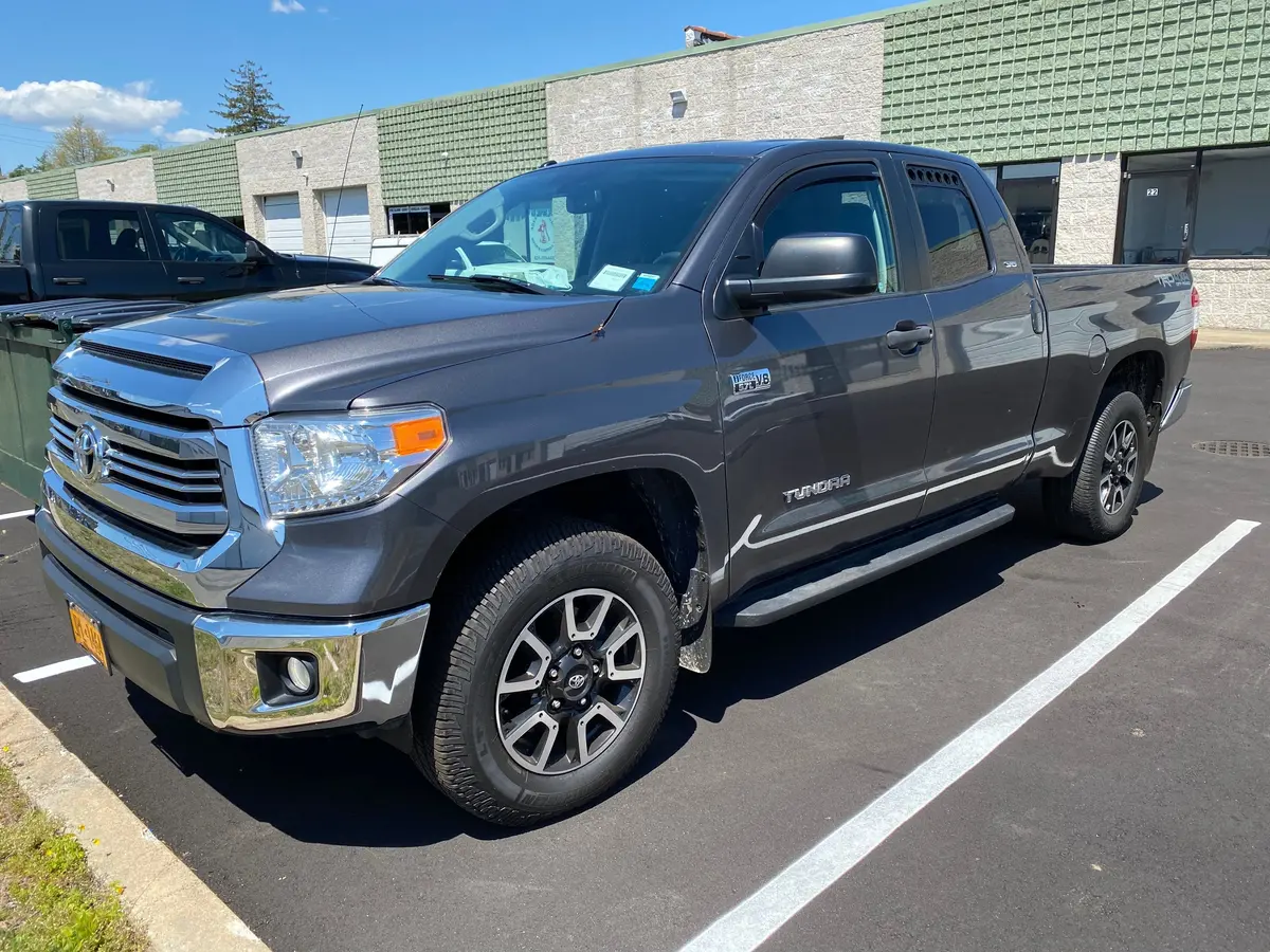 Tundra Window Vents (Double Cab) 1