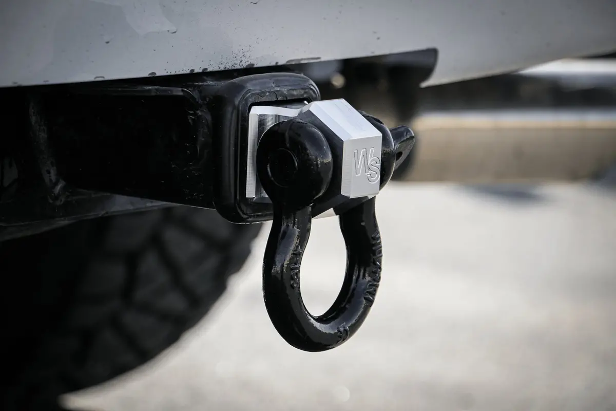 Weigh Safe Hard Shackle Hitch 1