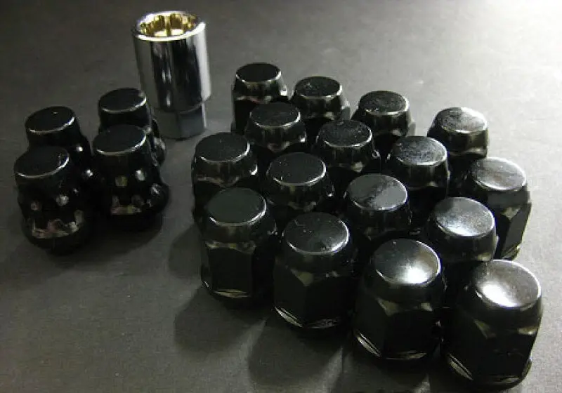 Project Kics 16 Lugs + 4 Locks Black Bullock And Nut Set - 12X1.50 1